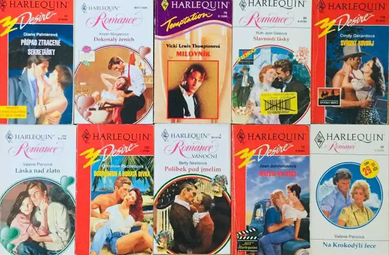 Velká knižní kolekce Harlequin - 10x bazarová kniha/různé druhy/foto ilustrační
