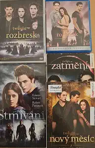 Kolekce Twilight sága - 4x DVD + 1x Blu-ray Rozbřesk 1.část /bazarové zboží/