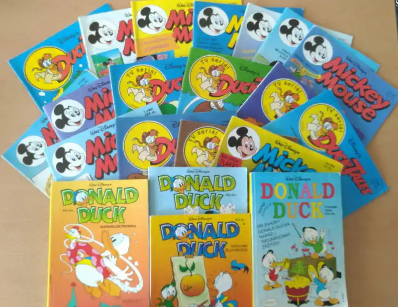Kolekce Kačer Donald + Mickey Mouse -1x kniha + 20x časopis - bazarové zboží
