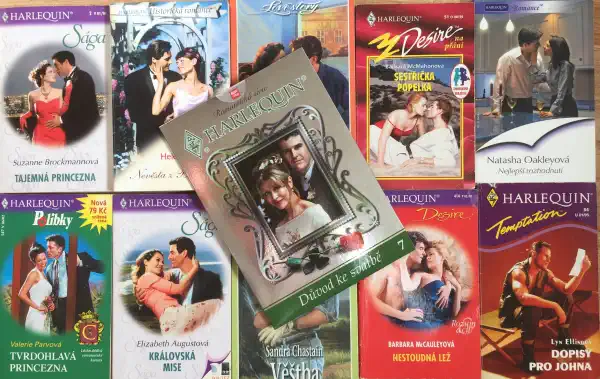 Velká knižní kolekce Harlequin XXIII. - 10x bazarová kniha + DVD dárek zdarma