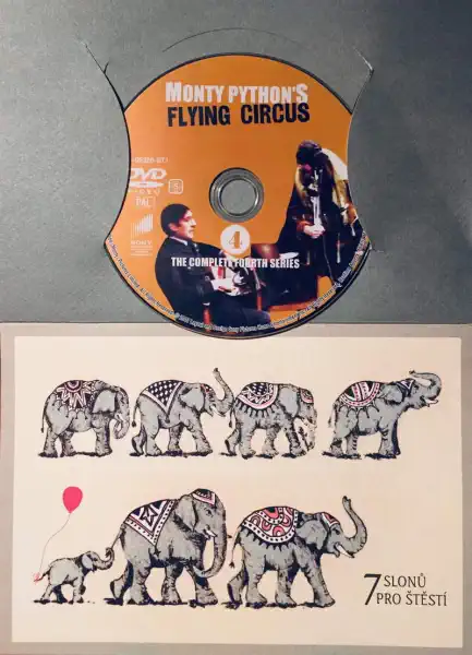 Monty Python's Flying Circus / Monty Pythonův létající cirkus - DVD /dárkový obal/