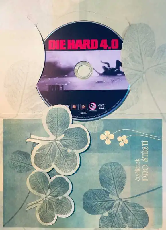 Die Hard 4.0 / Smrtonosná past - DVD /dárkový obal/