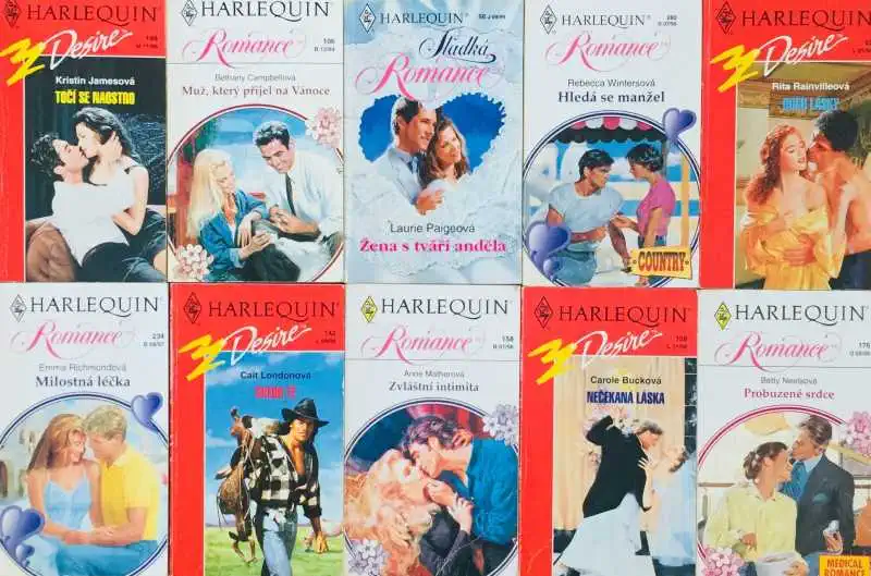 Velká knižní kolekce Harlequin 9. - 10x bazarová kniha