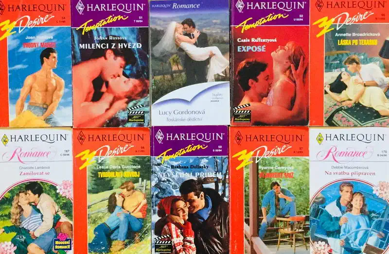 Velká knižní kolekce Harlequin 136. - 10x bazarová kniha