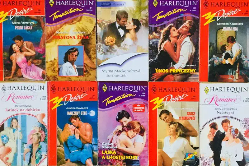 Velká knižní kolekce Harlequin 137. - 10x bazarová kniha