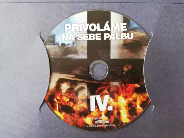Přivoláme na sebe palbu 4 – dárkový obal
