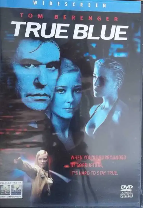 True Blue / v Čínské čtvrti (originální zněná s CZ titulky ) Bazarové zboží -  DVD