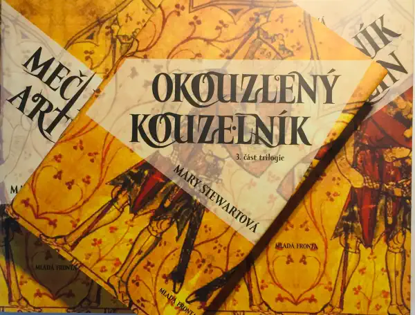 Knižní kolekce KOUZELNÍK MERLIN - Mary Stewartová /bazarové zboží/