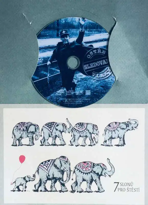 Ostře sledované vlaky - DVD /dárkový obal/