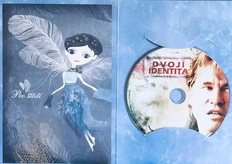 Dvojí identita - DVD /dárkový obal/