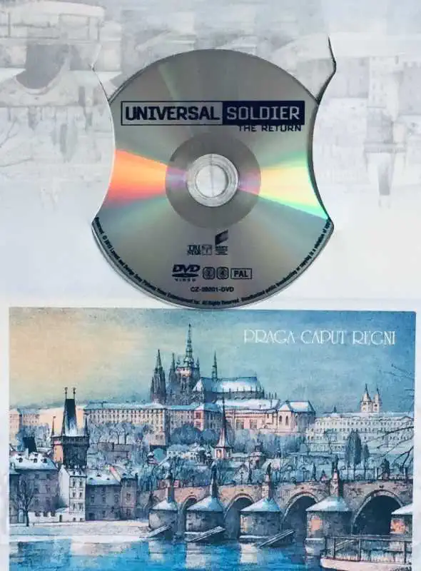 Universal Soldier - The Return / Univerzální voják - Zpět v akci - DVD /dárkový obal/bazarové zboží/
