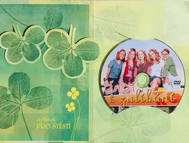 Žáby k zulíbání - DVD /dárkový obal/