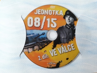 Jednotka 08/15: Ve válce - dárkový obal